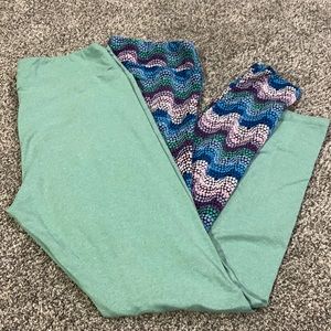 LuLaRoe Tall & Curvy Leggings